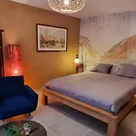 B&B La Chevre Folle - In Style Featuring A Free Basic Breakfast