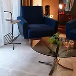 La Chevre Folle - In Style Featuring A Free Basic Breakfast 4* 오스텐드