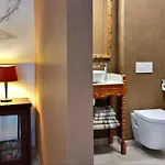 La Chevre Folle - Stay In Style With Free Basic Selfservice Breakfast
