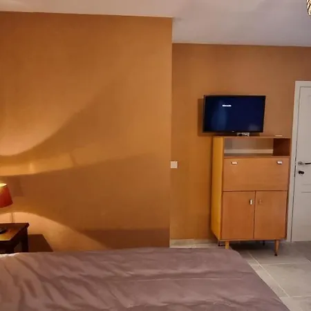 Logies La Chevre Folle - & Cooking In Style With Shared Kitchen