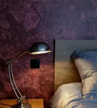 Logies La Chevre Folle - & Cooking In Style With Shared Kitchen 4* Остенде