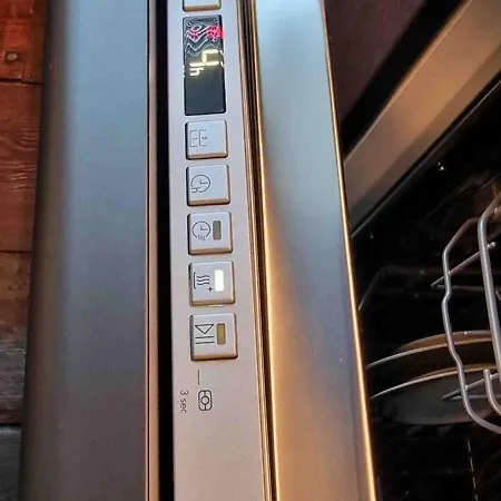 Logies La Chevre Folle - & Cooking In Style With Shared Kitchen Отель типа 