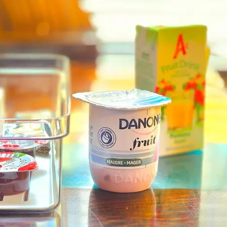 La Chevre Folle - In Style With Free Basic Selfservice Breakfast 오스텐드