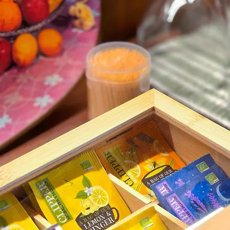 B&B La Chevre Folle - In Style With Free Basic Selfservice Breakfast