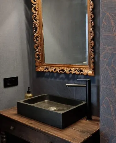 Bed & Breakfast Logies La Chevre Folle - & Cooking In Style With Shared Kitchen Oostende