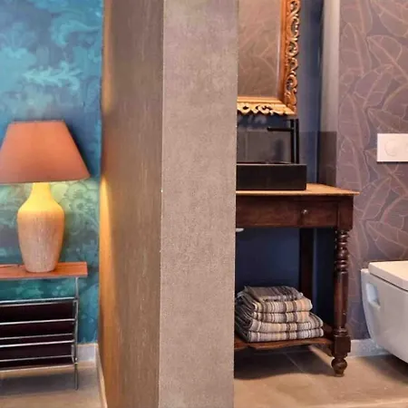 Logies La Chevre Folle - & Cooking In Style With Shared Kitchen Alojamento de Acomodação e Pequeno-almoço Ostend